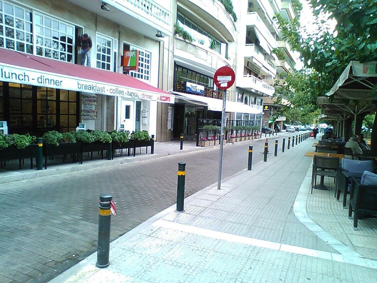 Tranquil Central Apt, Behind Athens Caravel Area מראה חיצוני תמונה